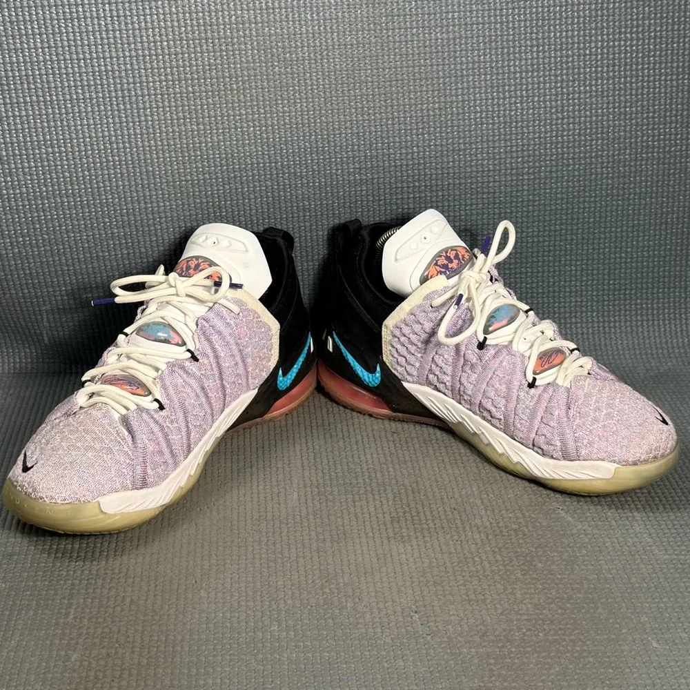 Nike LeBron XVIII‎ 18 ‘Graffiti’ Basketball Shoes CW2760-900 Big Kid Size 6Y